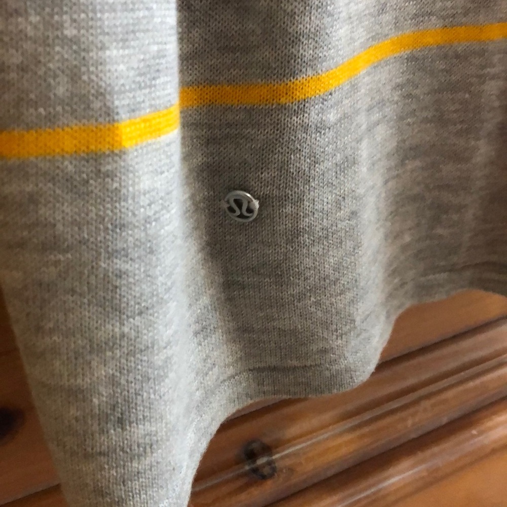 Lululemon wrap sweater - Picture 3 of 6